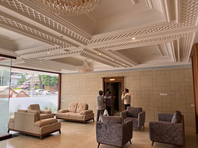 White Palace Hotel