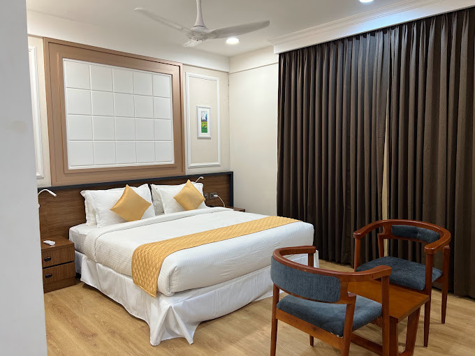 White Palace Hotel