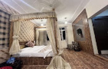 Hotel Pearl Continental Srinagar