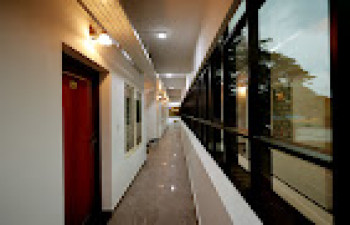 Hotel Isha Residency