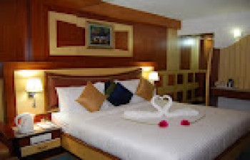 Ponmari Residencyy
