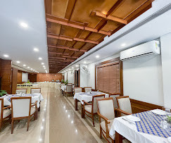 Hotel Vishnu Inn |East Nada | Next to Guruvayoor Temple