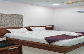 Emarald Hotels Nilambur