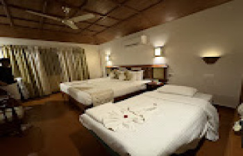 Greenwoods Resort