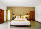 Maram Resort