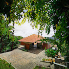 Maram Resort