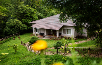 Abad Brookside Lakkidi