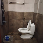 Hormuz Inn