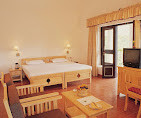 Hotel Treetop