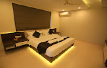 Le Sapphire Hotel
