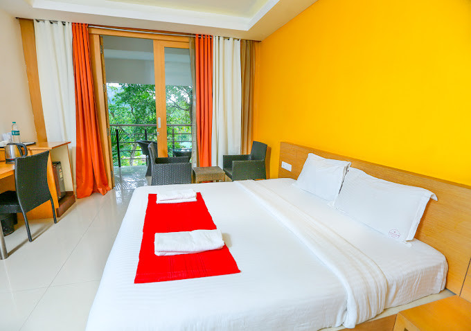 The Hill District Club