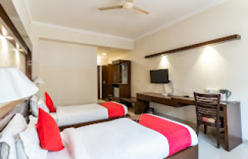 Hotel Kant Palace
