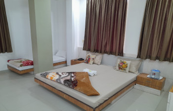 HOTEL KRISHNAA