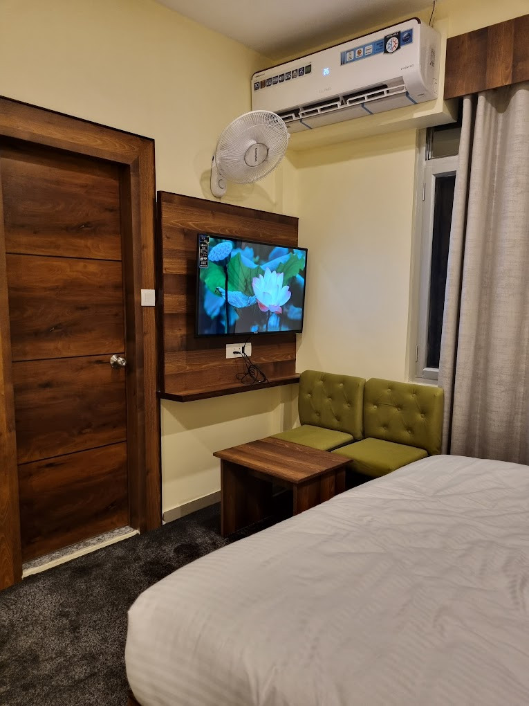 Spice Hotel & Restaurant