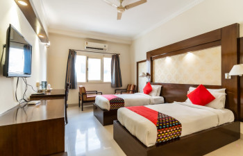 HOTEL KANT PALACE