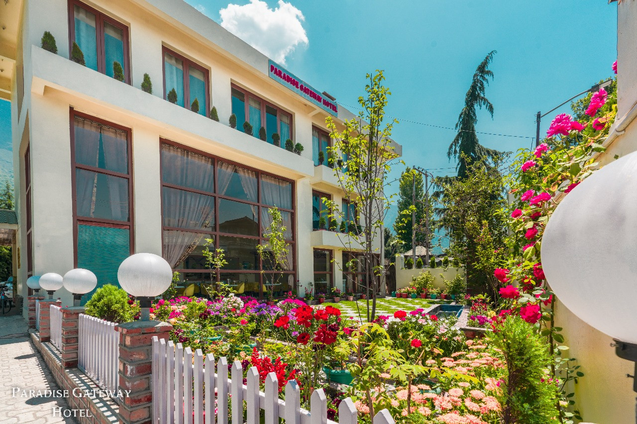Hotel Paradise