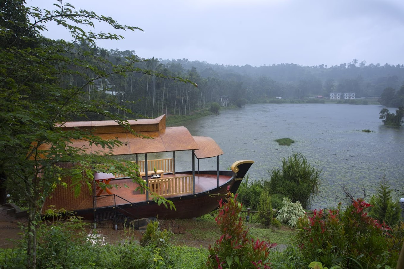 Karlad Lake Resort