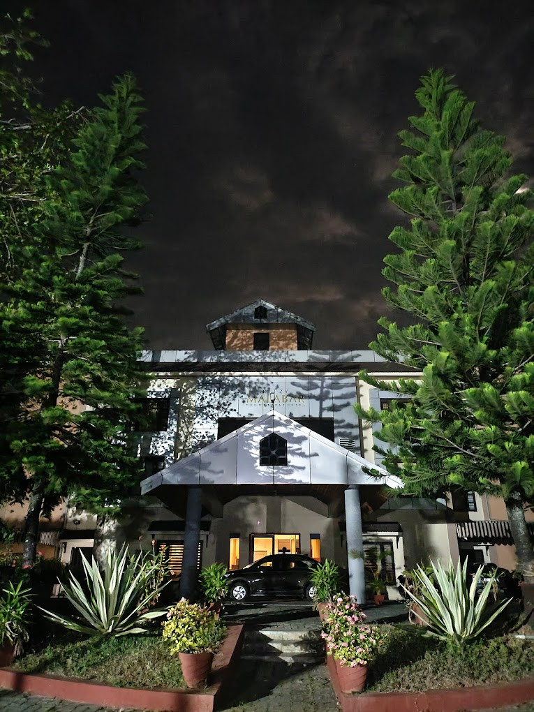 Ritzy Malabar The Retreat Hotel