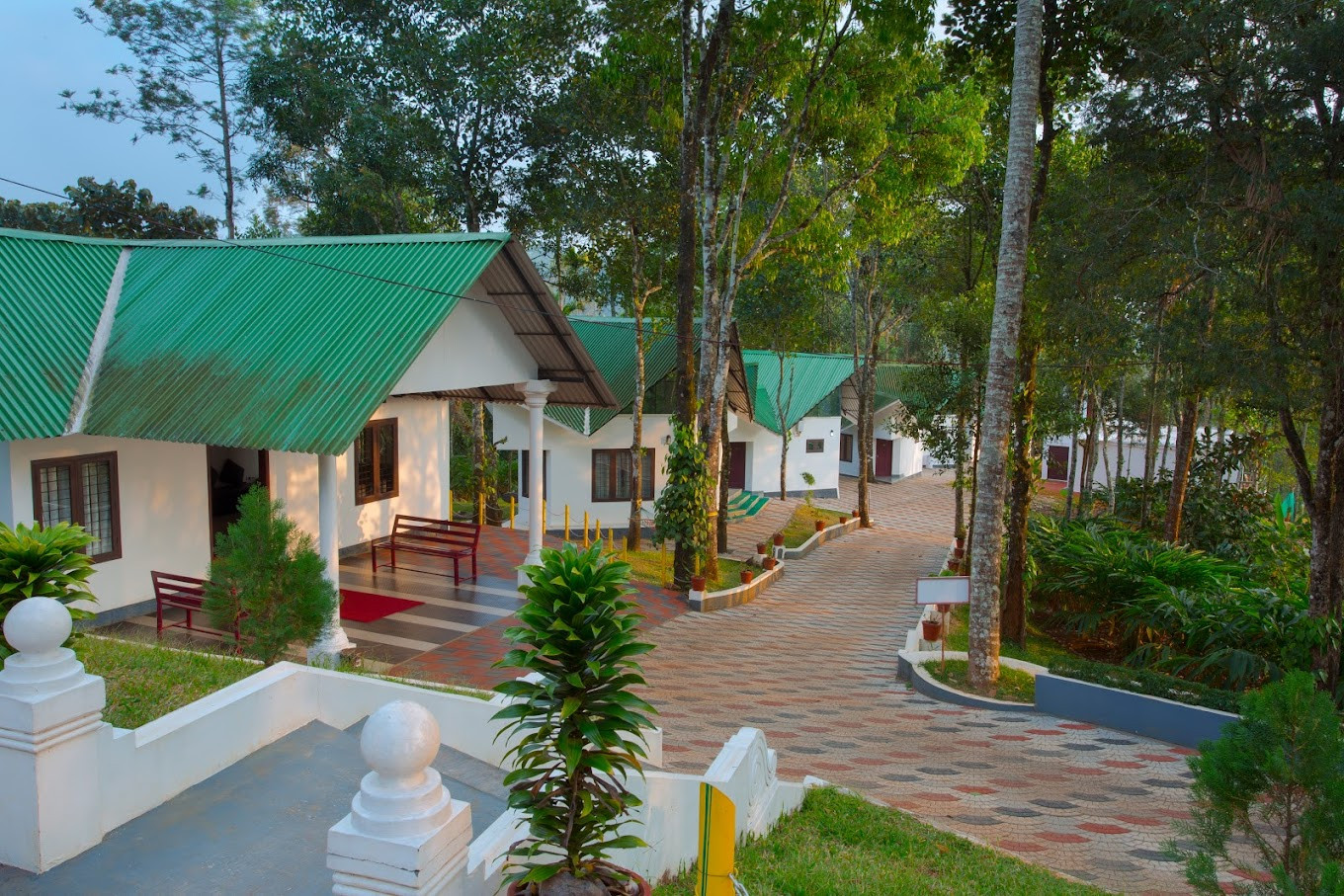 Misty Lake Resorts