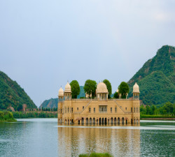 DELHI-AGRA-JAIPUR 4 NIGHTS/5  DAYS